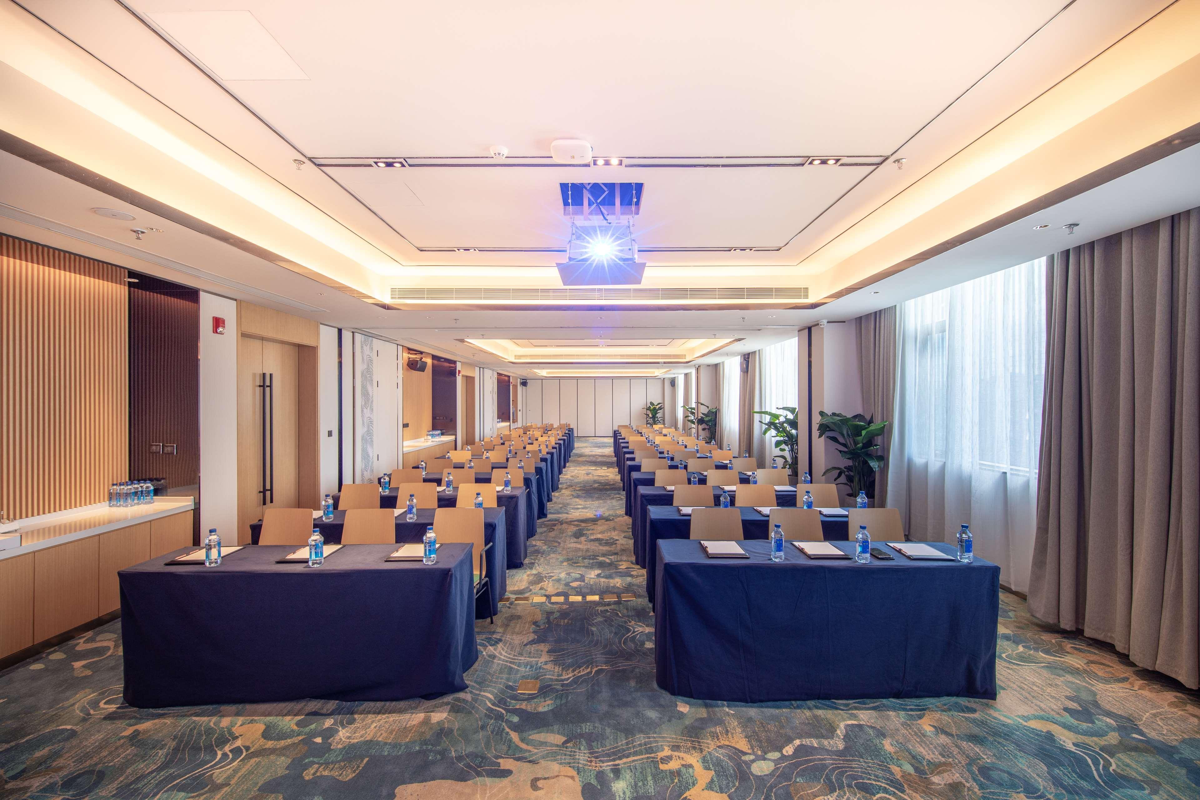 Hilton Garden Inn Shenzhen Nanshan Avenue 외부 사진