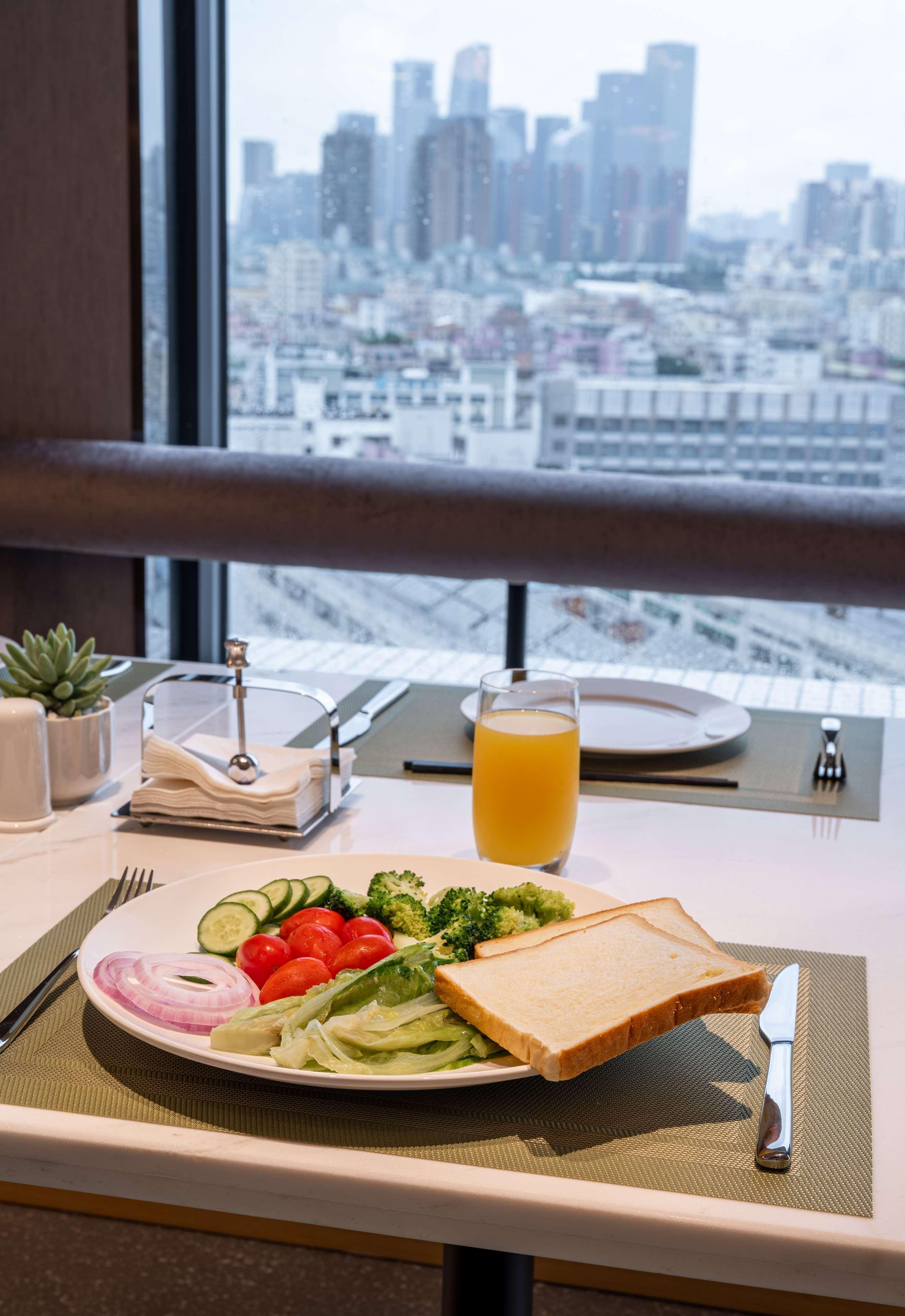 Hilton Garden Inn Shenzhen Nanshan Avenue 외부 사진