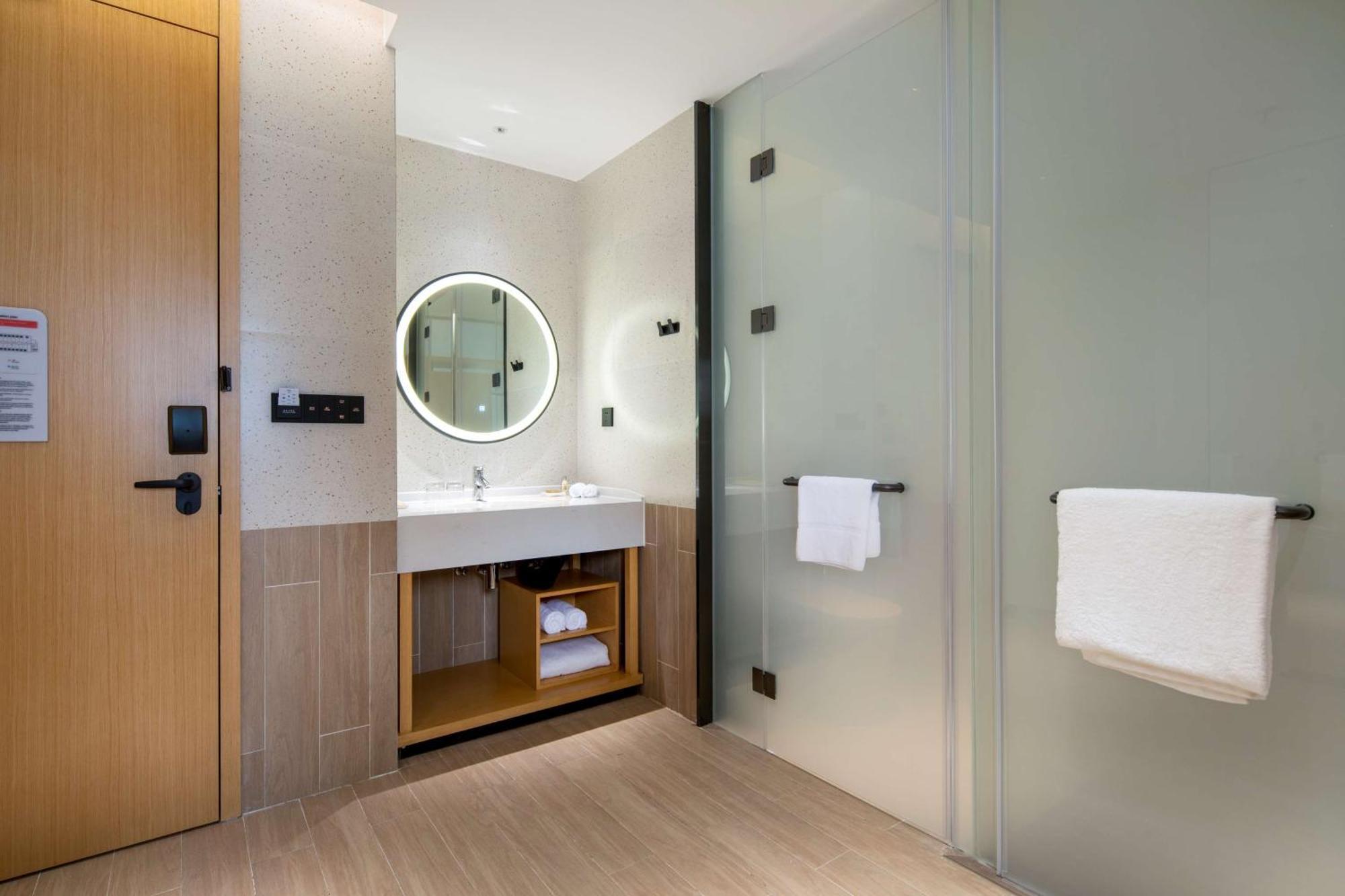 Hilton Garden Inn Shenzhen Nanshan Avenue 외부 사진