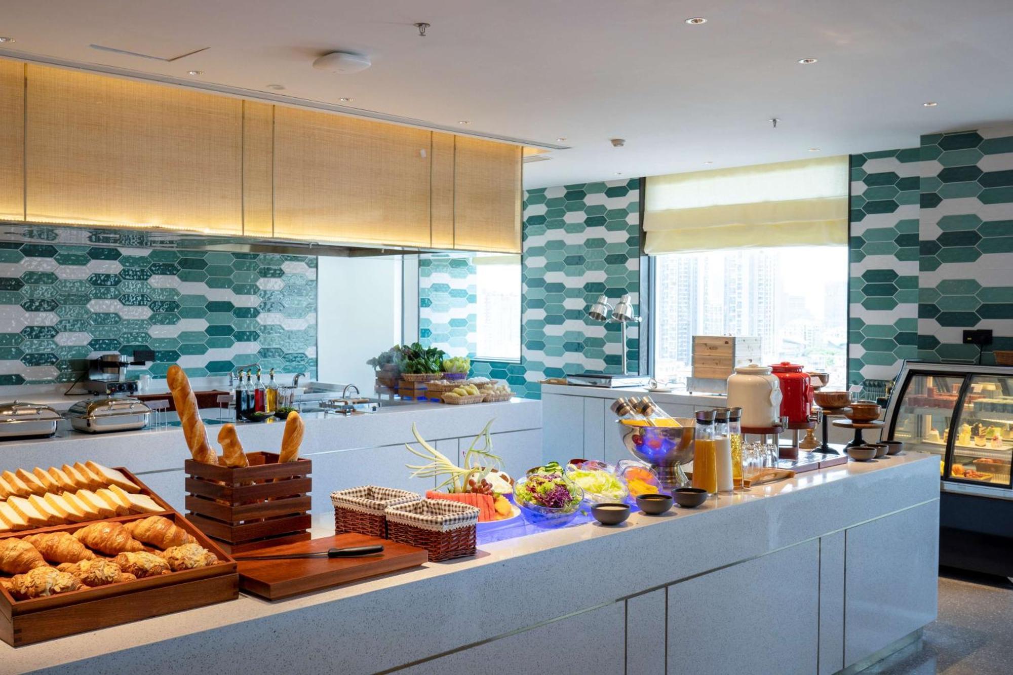 Hilton Garden Inn Shenzhen Nanshan Avenue 외부 사진